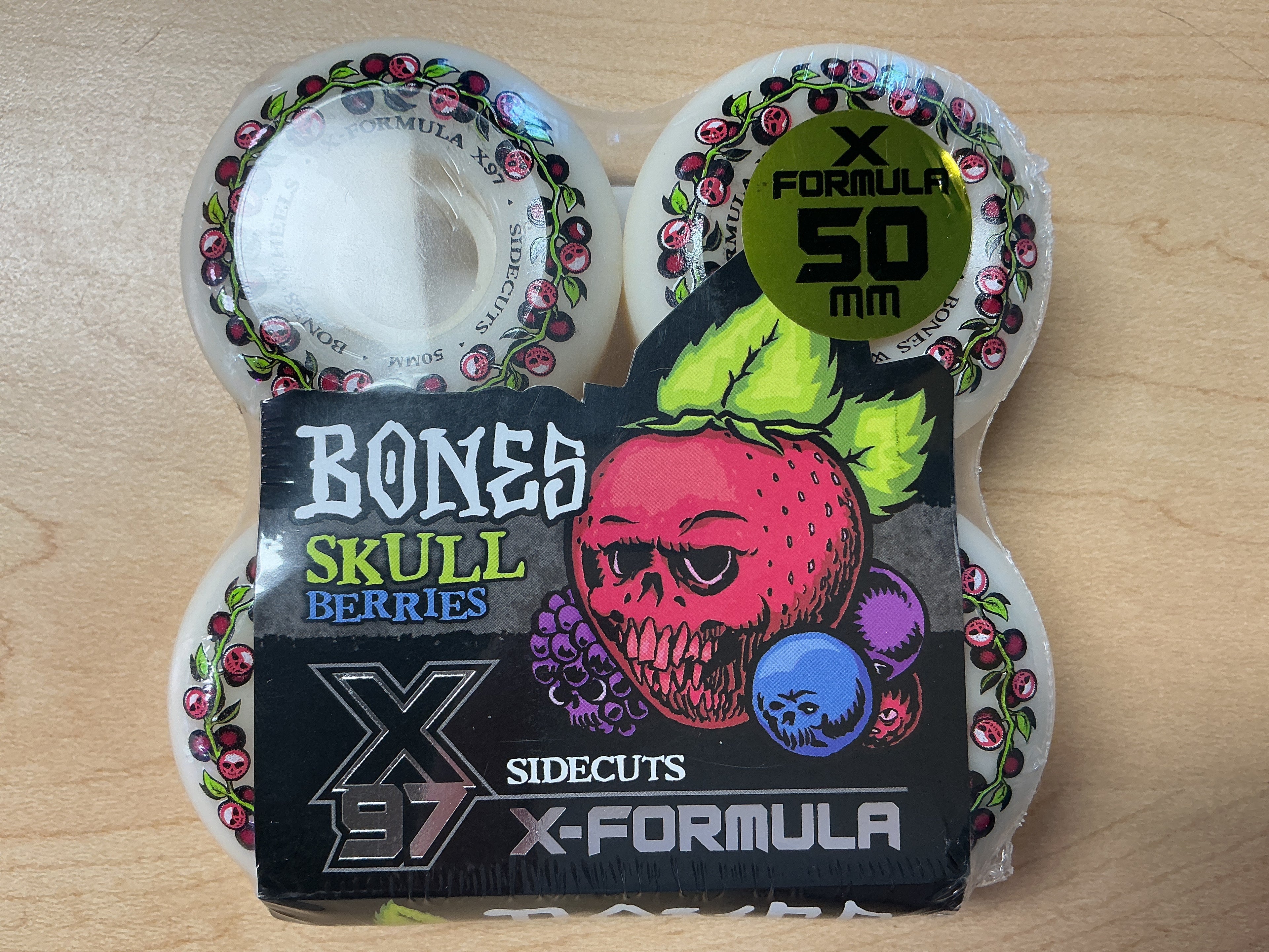 Bones Wheels X97 Skull Berries
