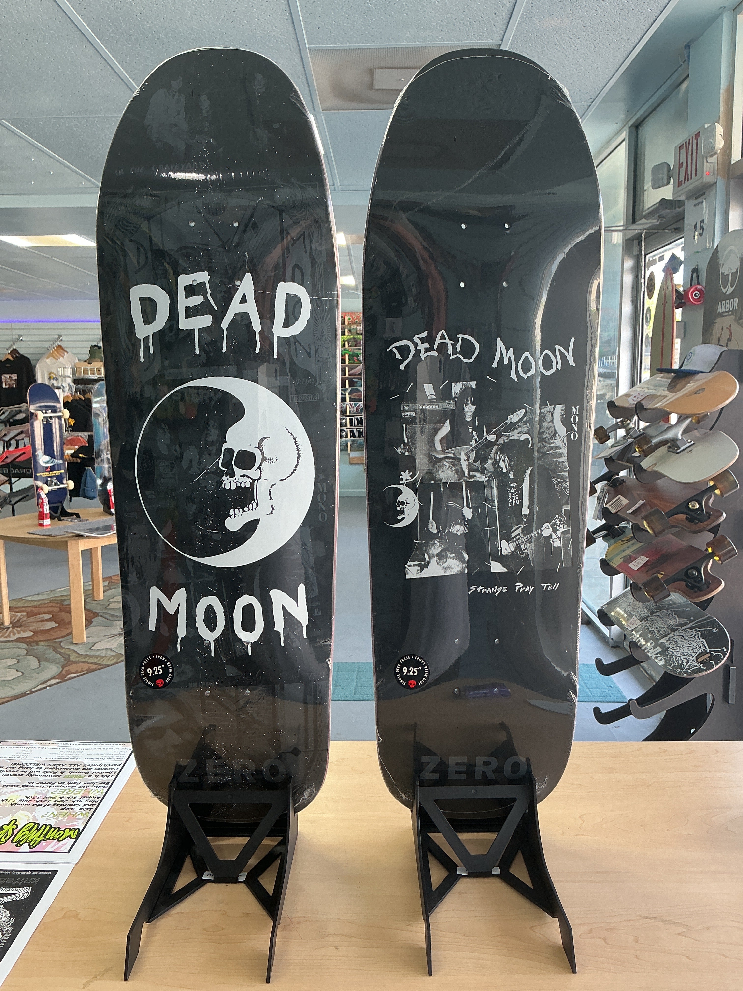 Zero Dead Moon Cruiser Deck 9.25”