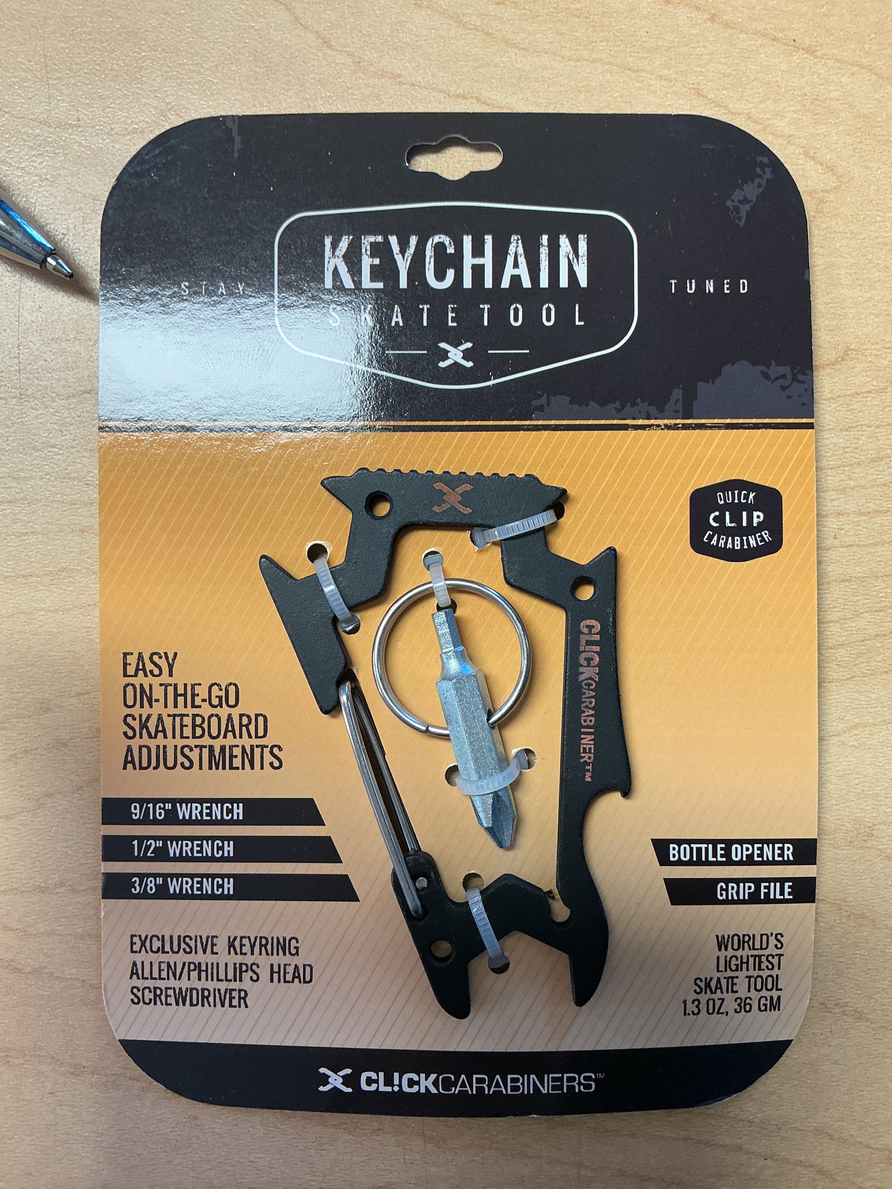 Click Carabiner Keychain Tool Black