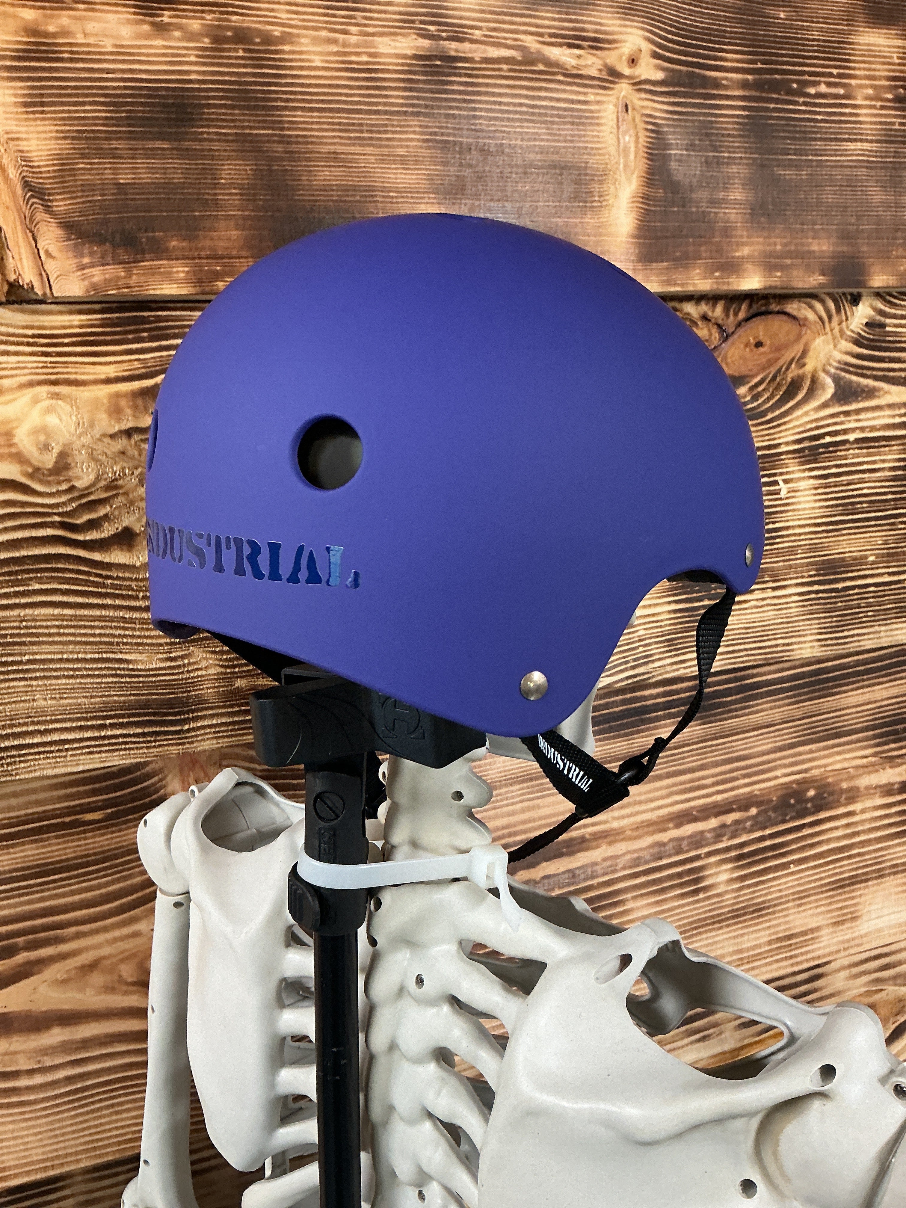 Industrial Flat Skateboard Helmet