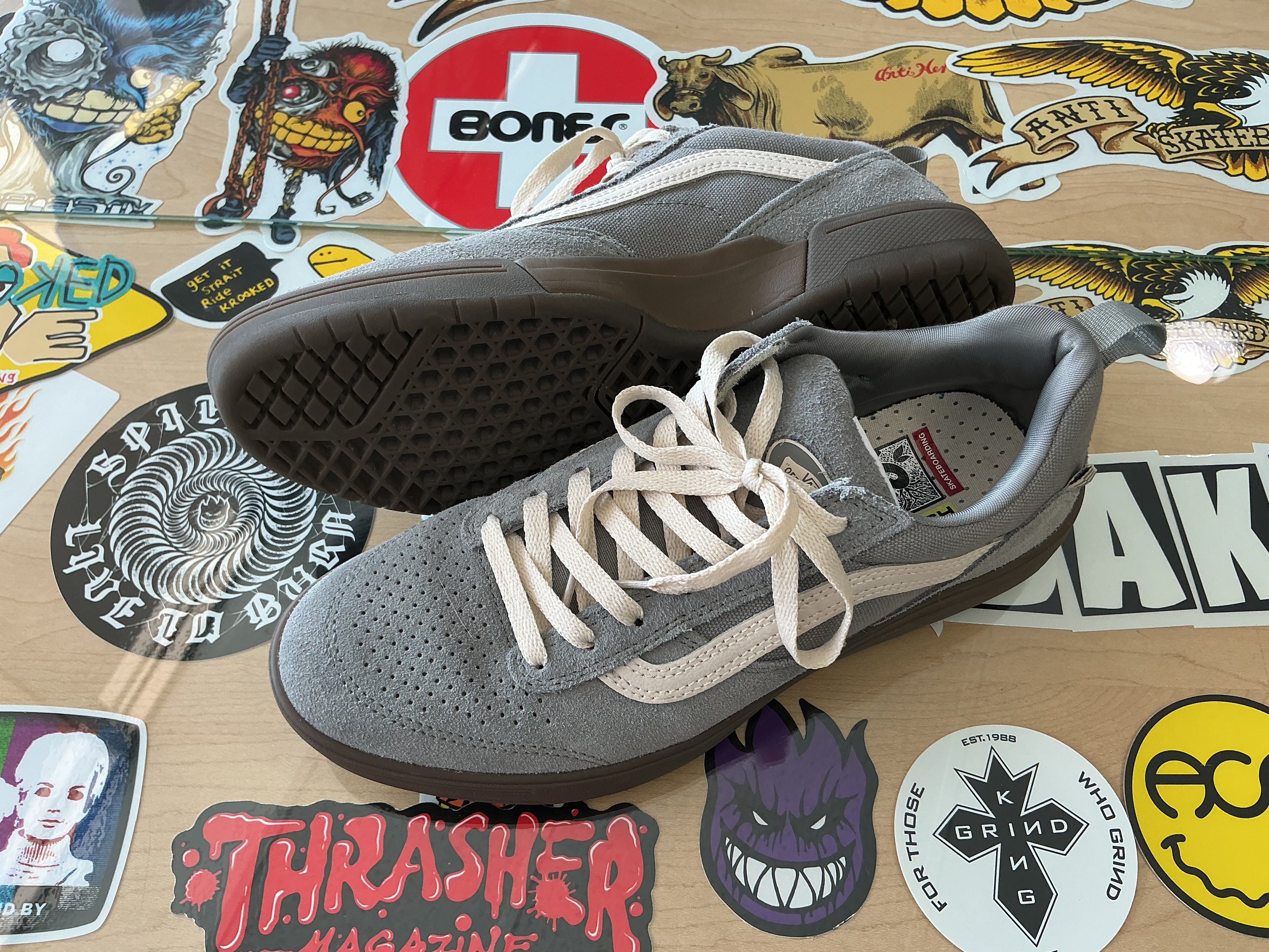 Pre-Loved Vans Grey